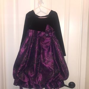 Size 5 girl dress.
